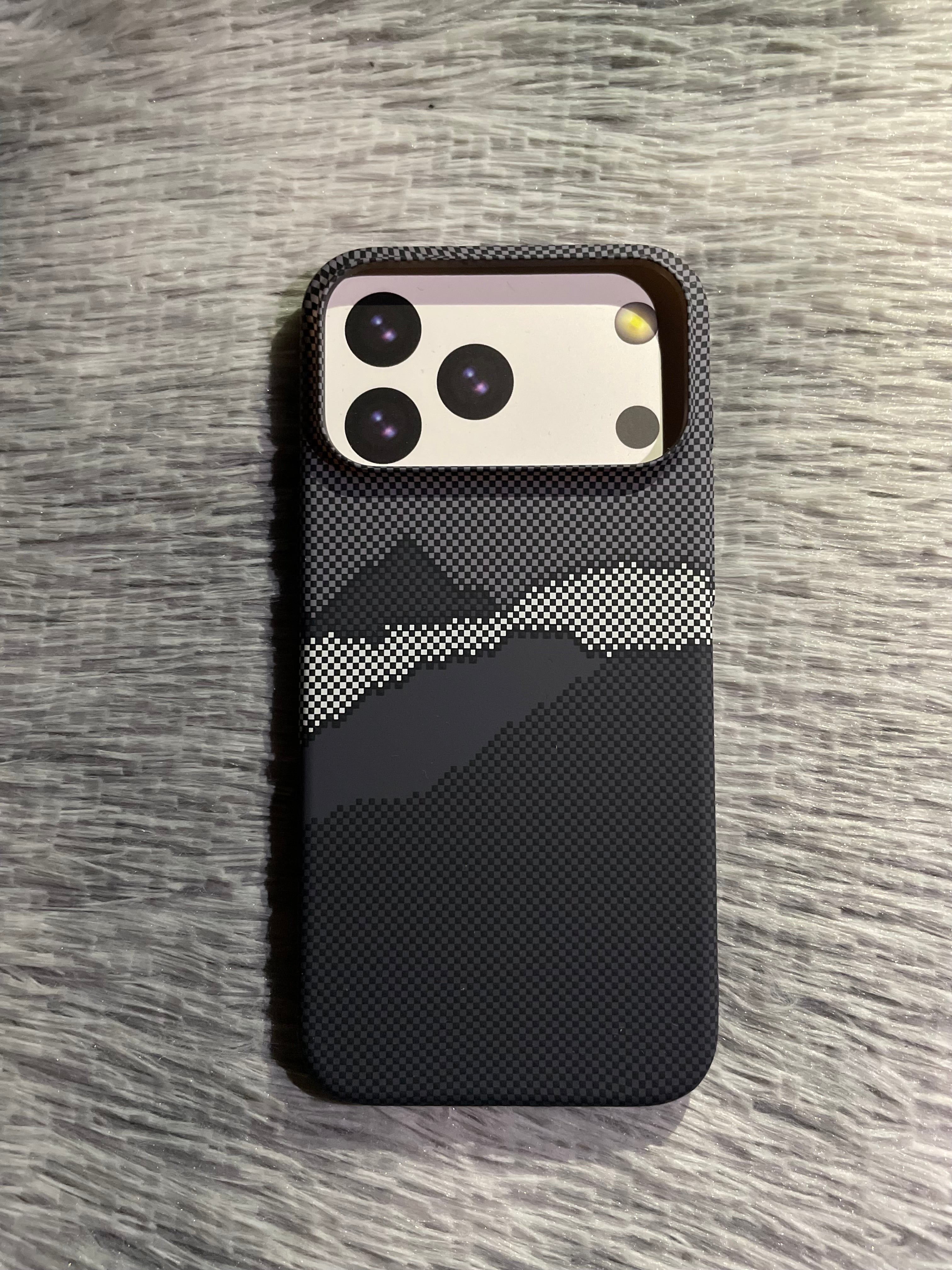 Carbon Fiber Texture Slim Case For 17 Pro Max