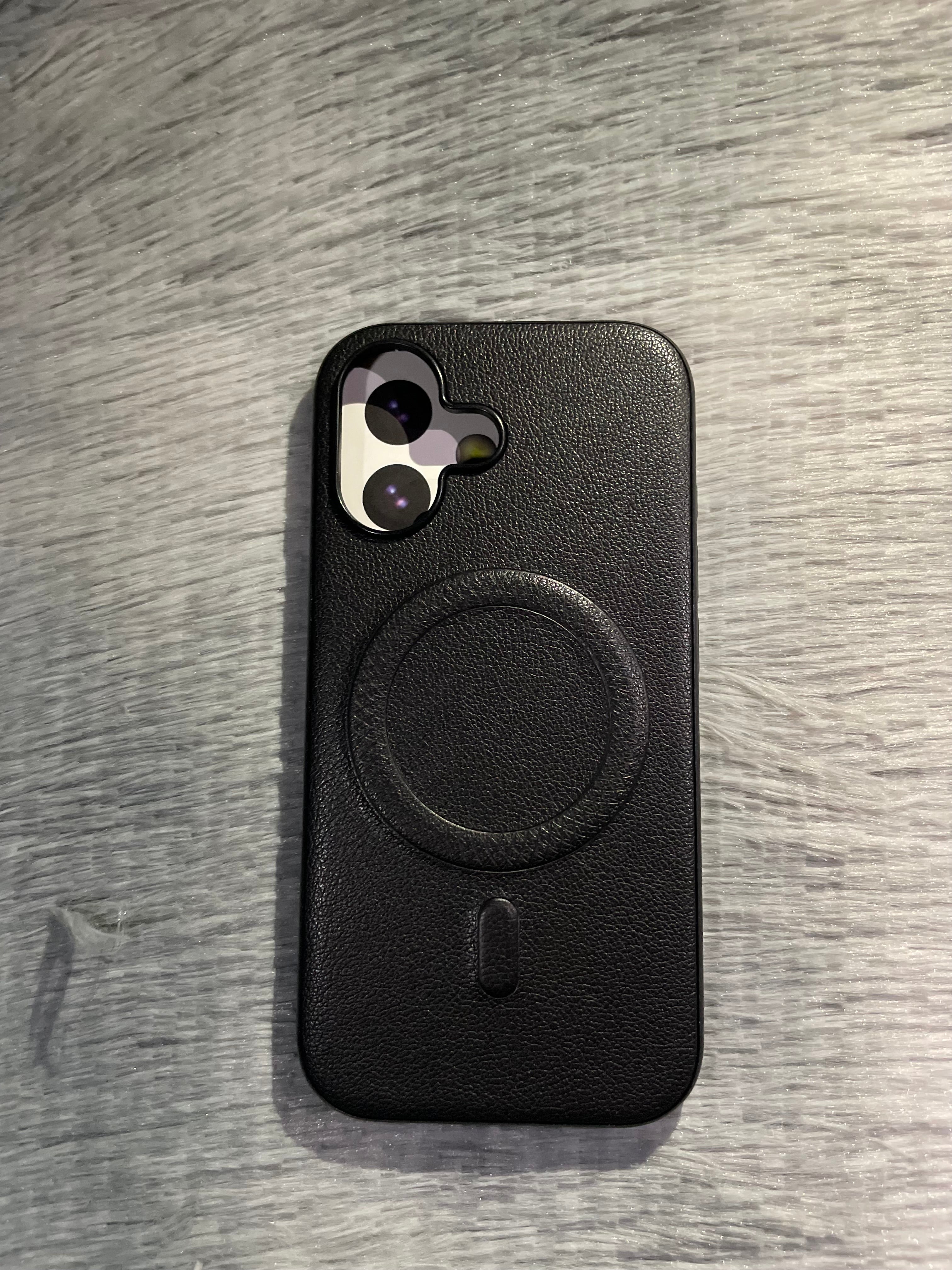 AURA Magsafe Case for iphone 17